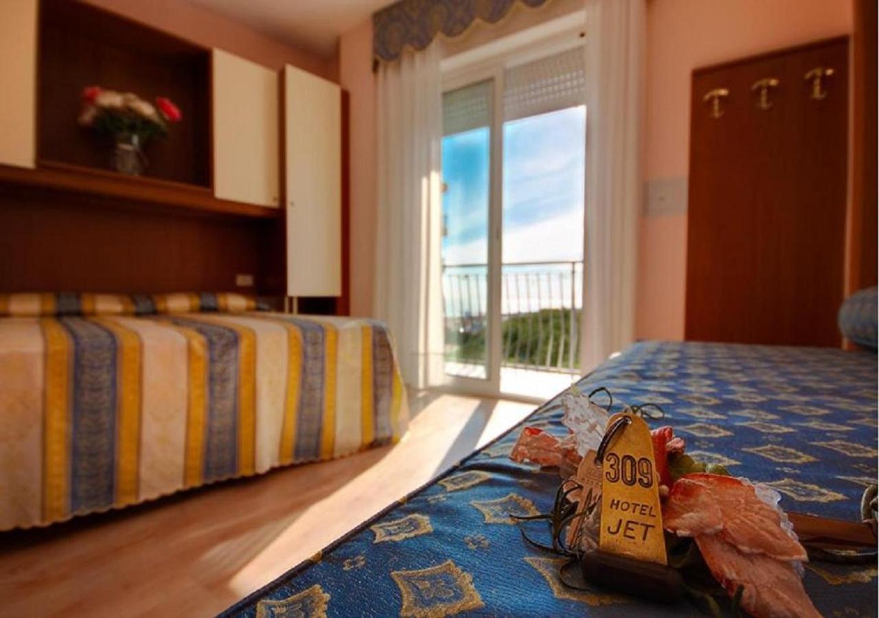 Hotel Jet Лидо ди Йезоло Екстериор снимка