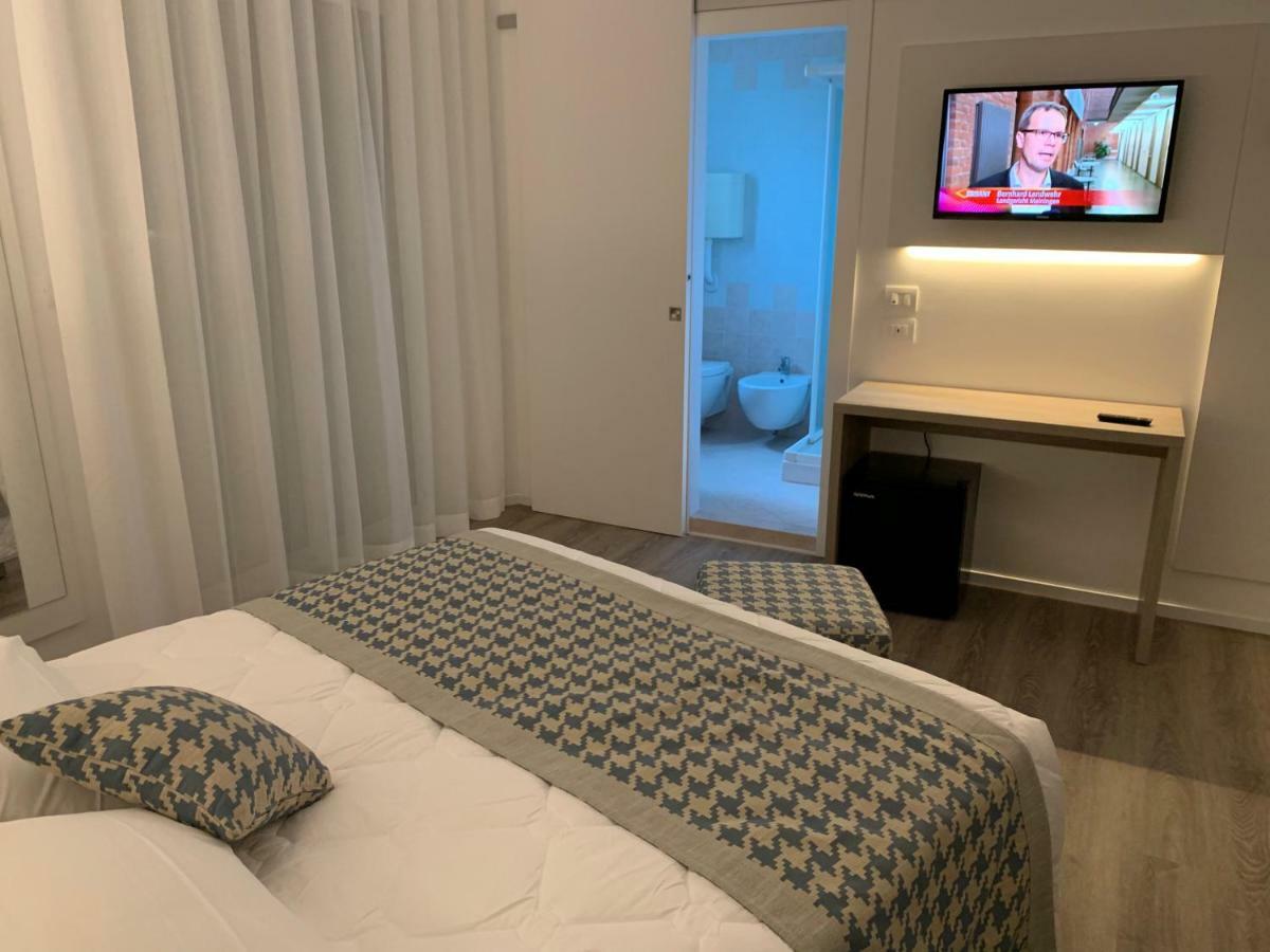 Hotel Jet Лидо ди Йезоло Екстериор снимка